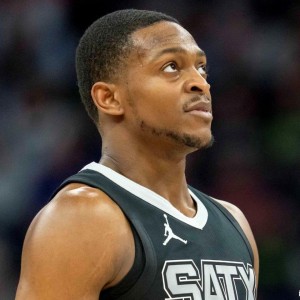 福克斯：格林很会表演，锁完你喉，他会一脸无辜地看向裁判